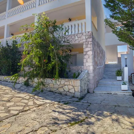 Hotel In Krinas 3*